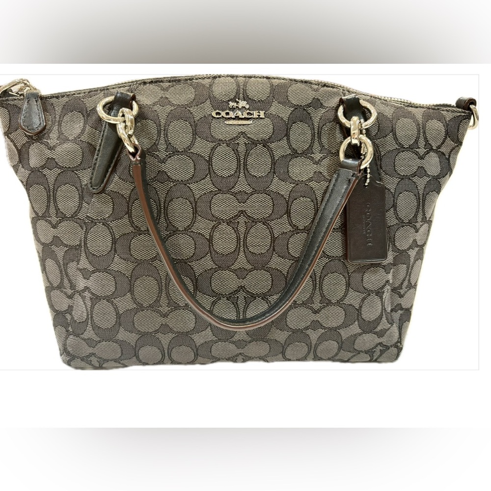 COACH Small Kelsey Satchel Signature Canvas Detachable Crossbody Strap GUC ๐ฉถ๐คฉ๐ค - Picture 9 of 14